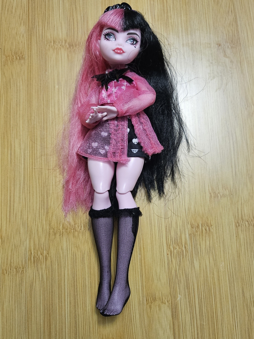 monster high Pink and Black Two-Tone Hair Fashion Doll